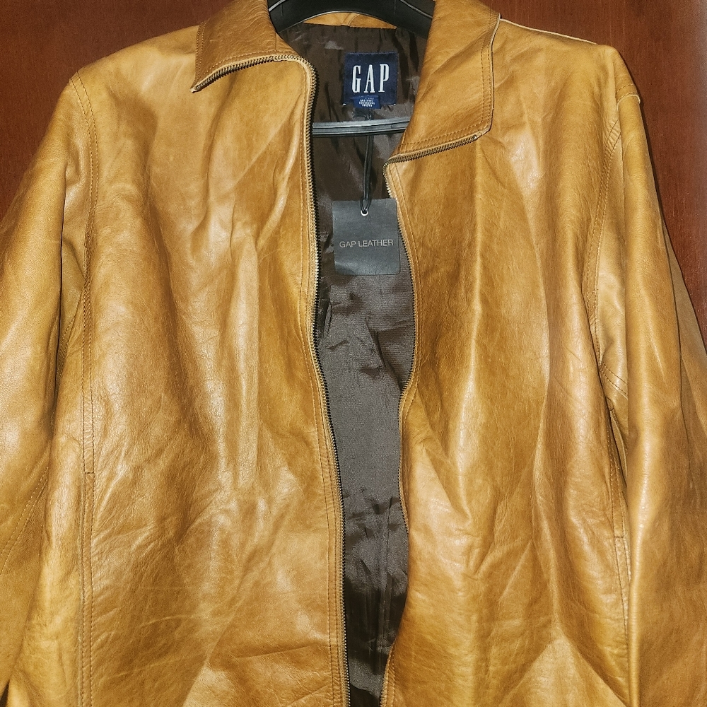 GAP 100% Vintage Authentic leather jacket